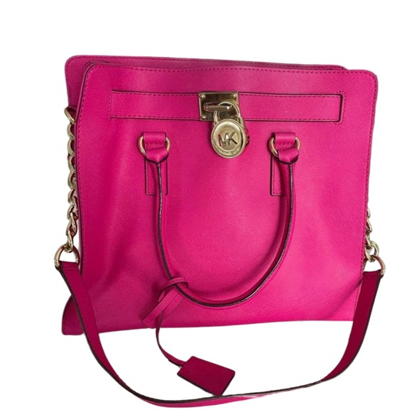 Michael Kors Handbags - Michael Kors Hamilton Tote